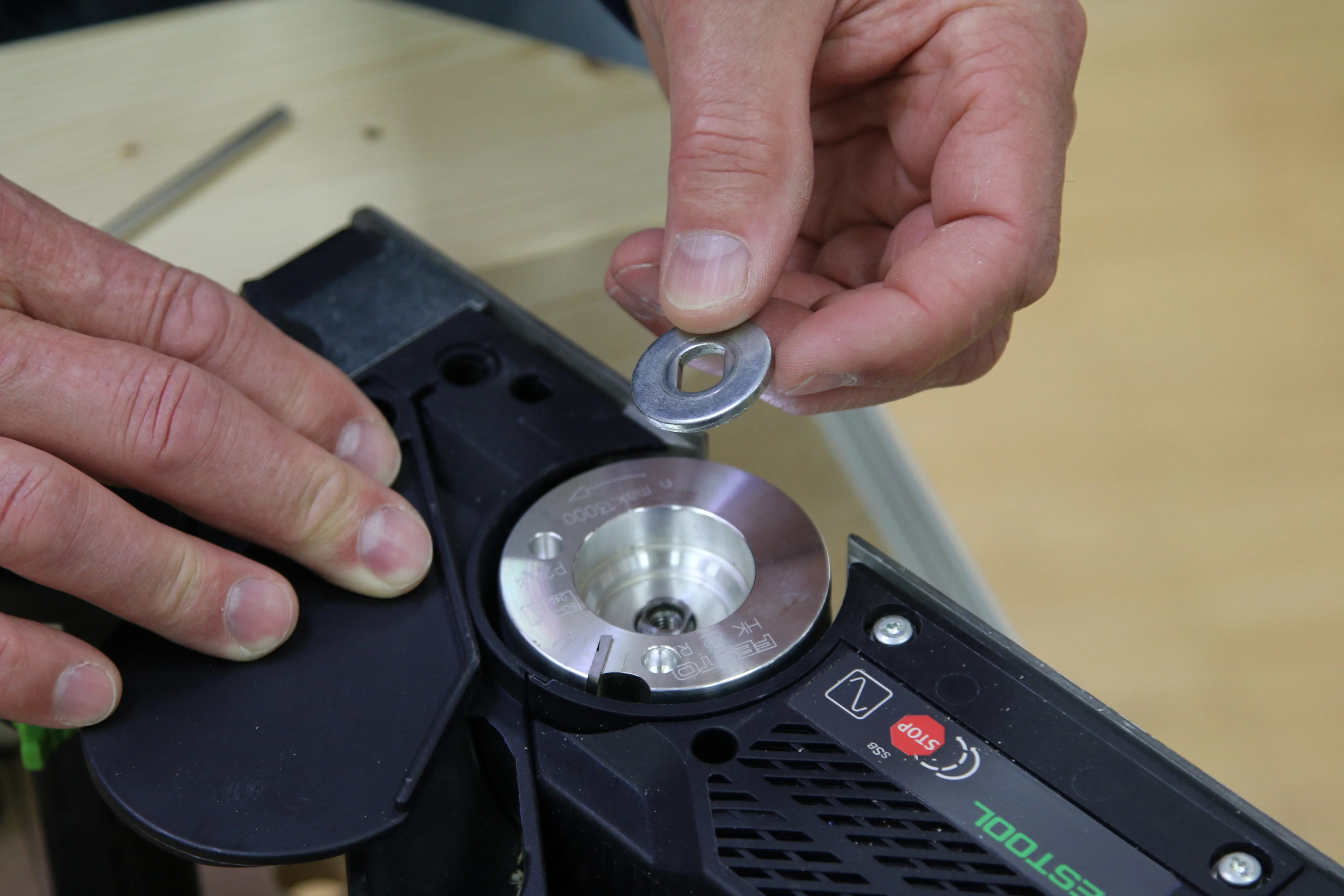 Montar cepillo para madera