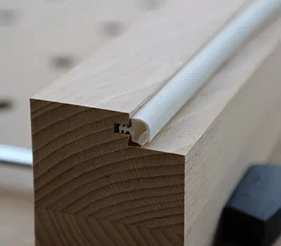 Inserción de junta de puerta