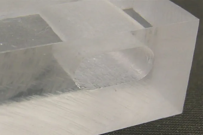 Pulir plexiglás