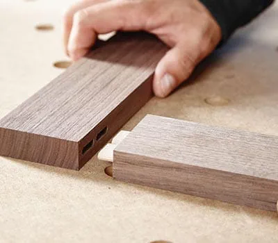 Realizar los fresados en los cuatro elementos del bastidor aplicando este mismo procedimiento