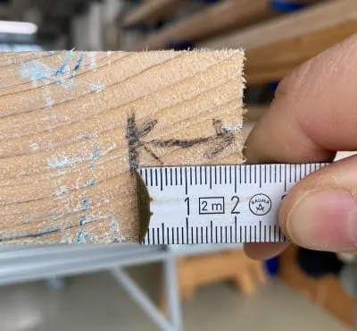 Ajuste del limitador de profundidad de tronzado