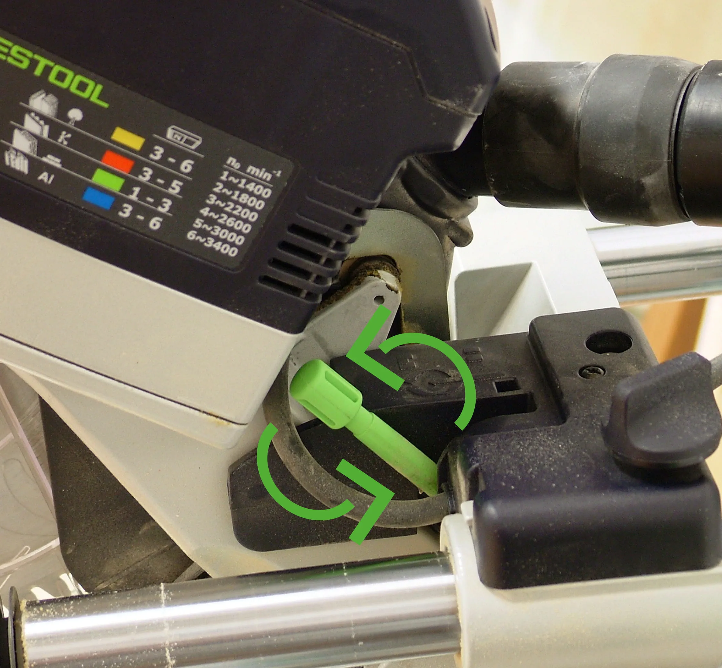 Ajuste del limitador de profundidad de tronzado