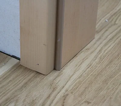 Colocar el revestimiento del suelo