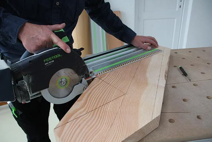 Cómo construir una escalera con peldaños sentados