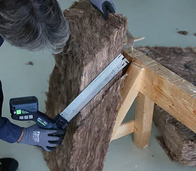 Hueco entre maderos dobles