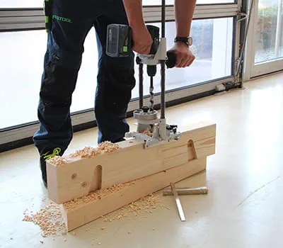 Dotar los largueros de orificios adicionales