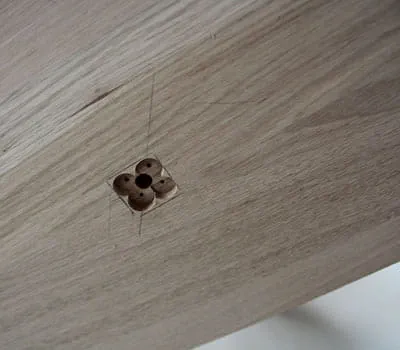 Construcción en madera de escalera escopleada cerrada » Escalera escopleada