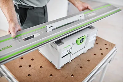 El nuevo riel de guía FS 2.0 con muesca para el asa del Systainer