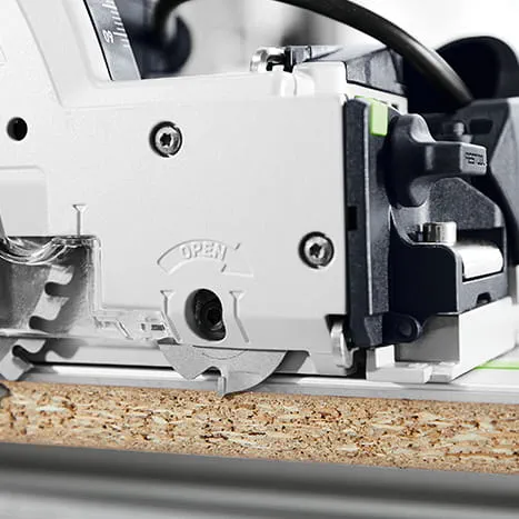 La nueva sierra de sable TSV 60 K de Festool en acción
